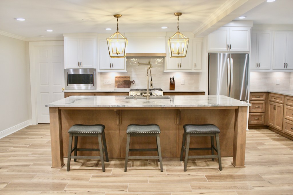 Biloxi, MS kitchen remodel designed by Elizabeth Hall Designs